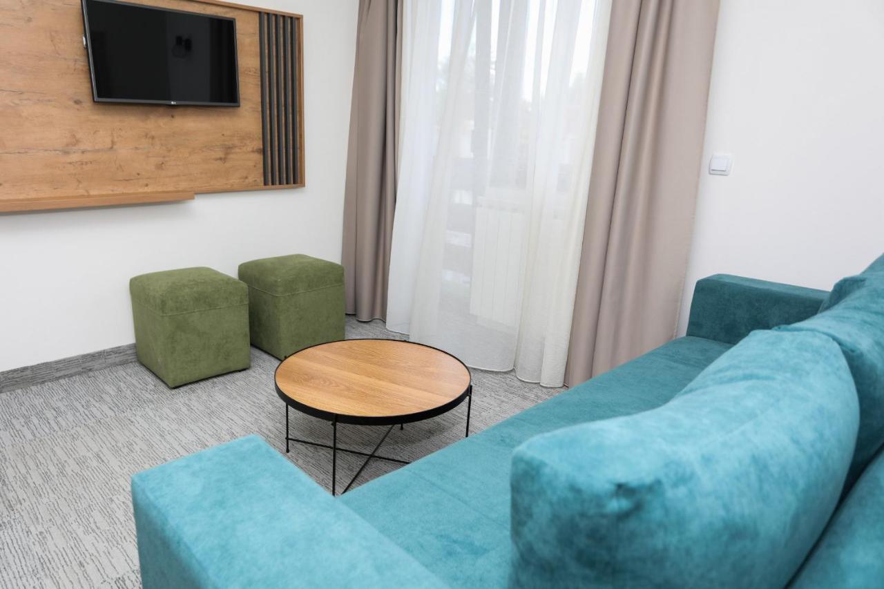 Hotel Board Jahorina Bagian luar foto