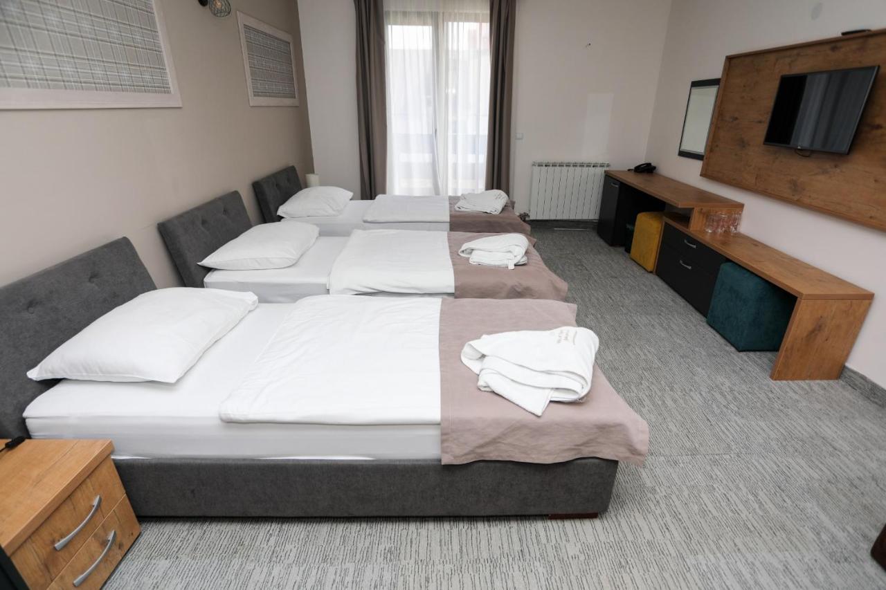 Hotel Board Jahorina Bagian luar foto