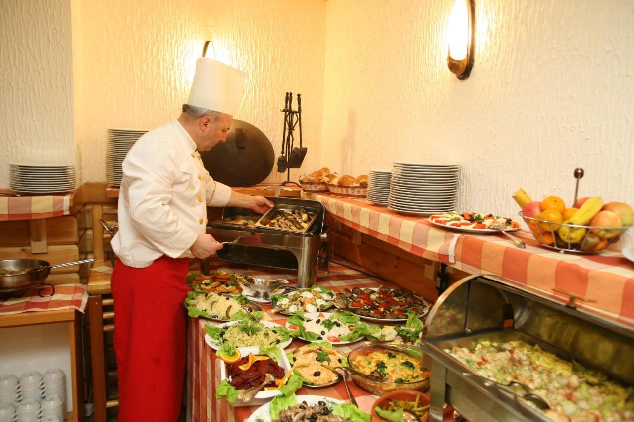 Hotel Board Jahorina Bagian luar foto
