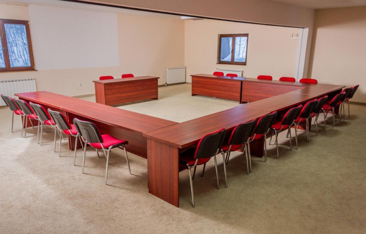 Hotel Board Jahorina Bagian luar foto